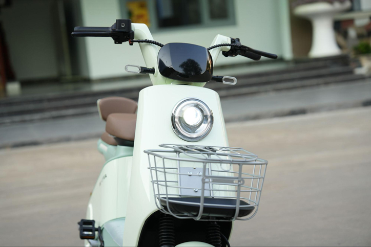 Xe đạp điện DK Lyva Cola được trang bị hệ thống phanh gốm Carbon cực an toàn