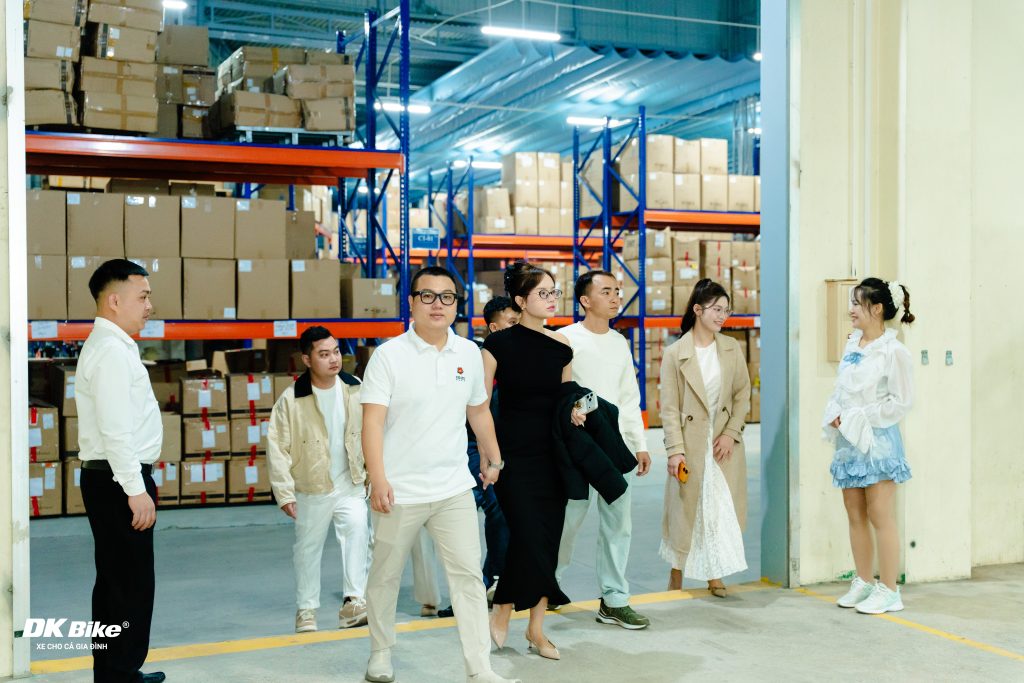 Hệ thống đại lý DKBike trên Toàn Quốc thăm quan khu vực dây chuyền lắp ráp